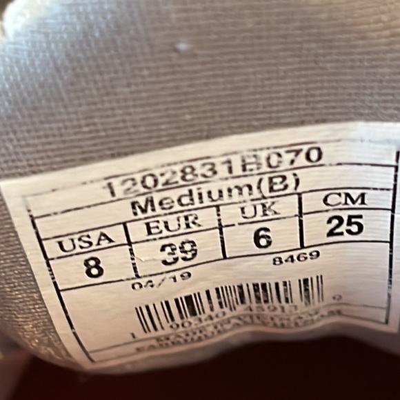 Brooks Glycerin 17 Womens size 8 Grey on Grey with Turquoise - Picture 4 of 5